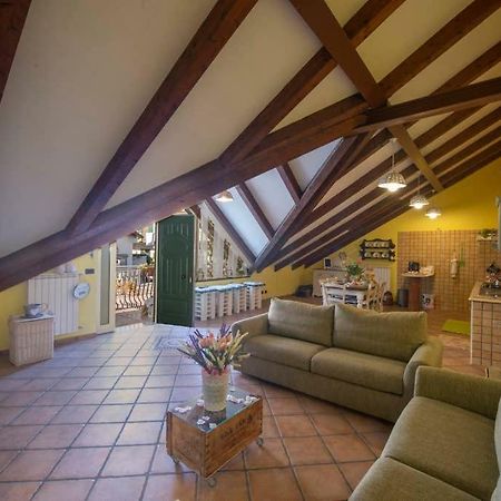 Mansarda Ciaciano Appartement Bomerano Buitenkant foto