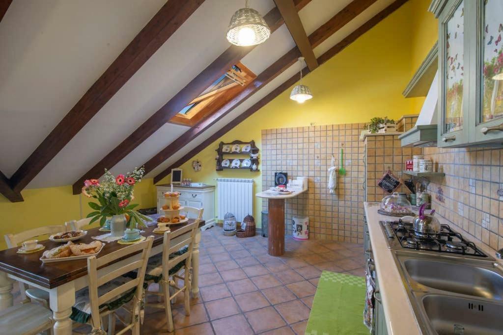 Mansarda Ciaciano Appartement Bomerano Buitenkant foto